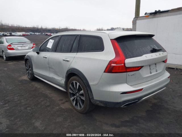 Photo 2 VIN: YV4102WK7L1030858 - VOLVO V60 CROSS COUNTRY 