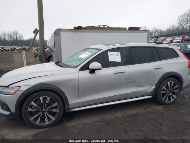 Photo 5 VIN: YV4102WK7L1030858 - VOLVO V60 CROSS COUNTRY 