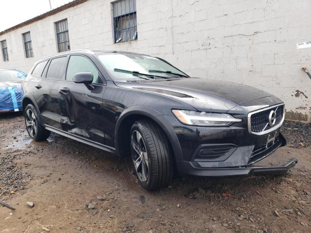 Photo 3 VIN: YV4102WK8L1044512 - VOLVO V60 CROSS 