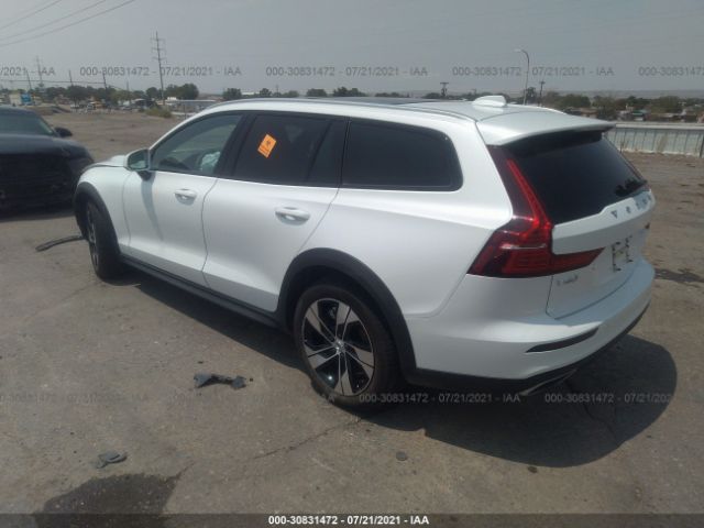 Photo 2 VIN: YV4102WK9L1040002 - VOLVO V60 CROSS COUNTRY 