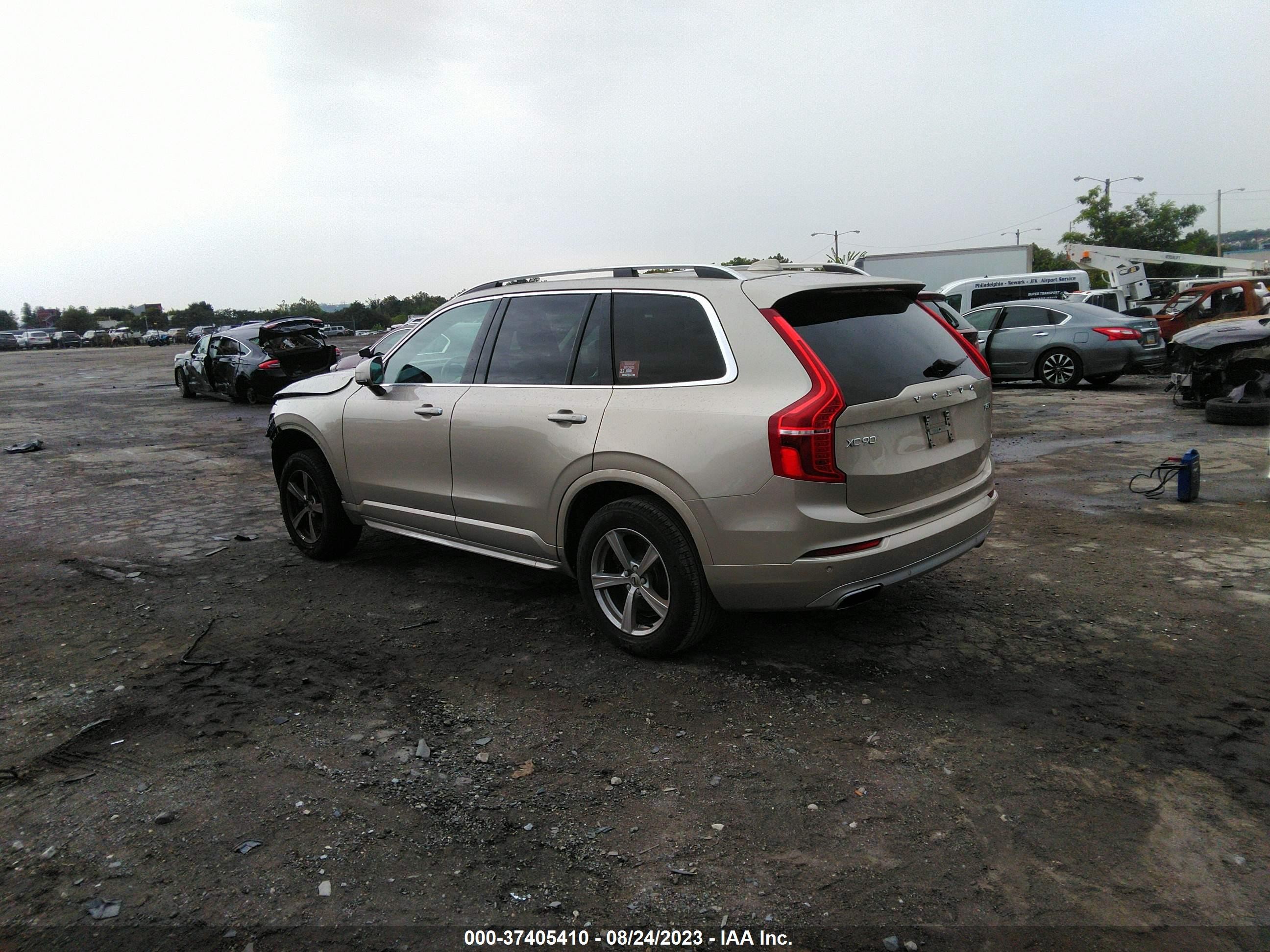 Photo 2 VIN: YV4102XKXG1057086 - VOLVO XC90 