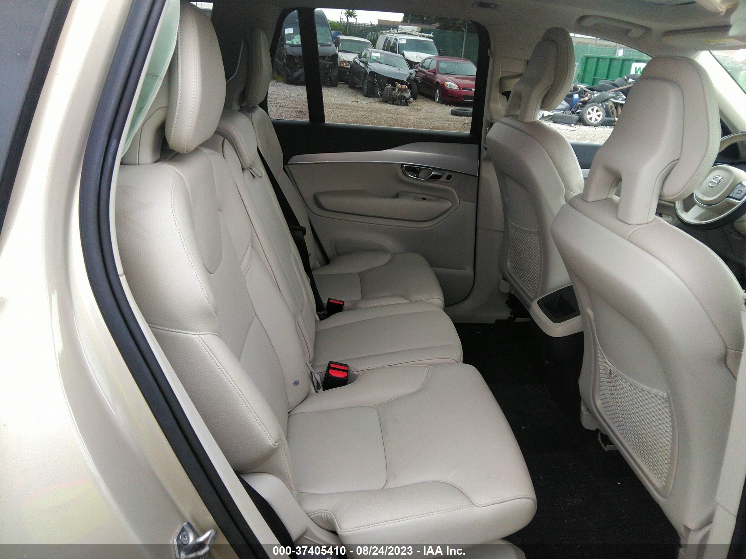 Photo 7 VIN: YV4102XKXG1057086 - VOLVO XC90 