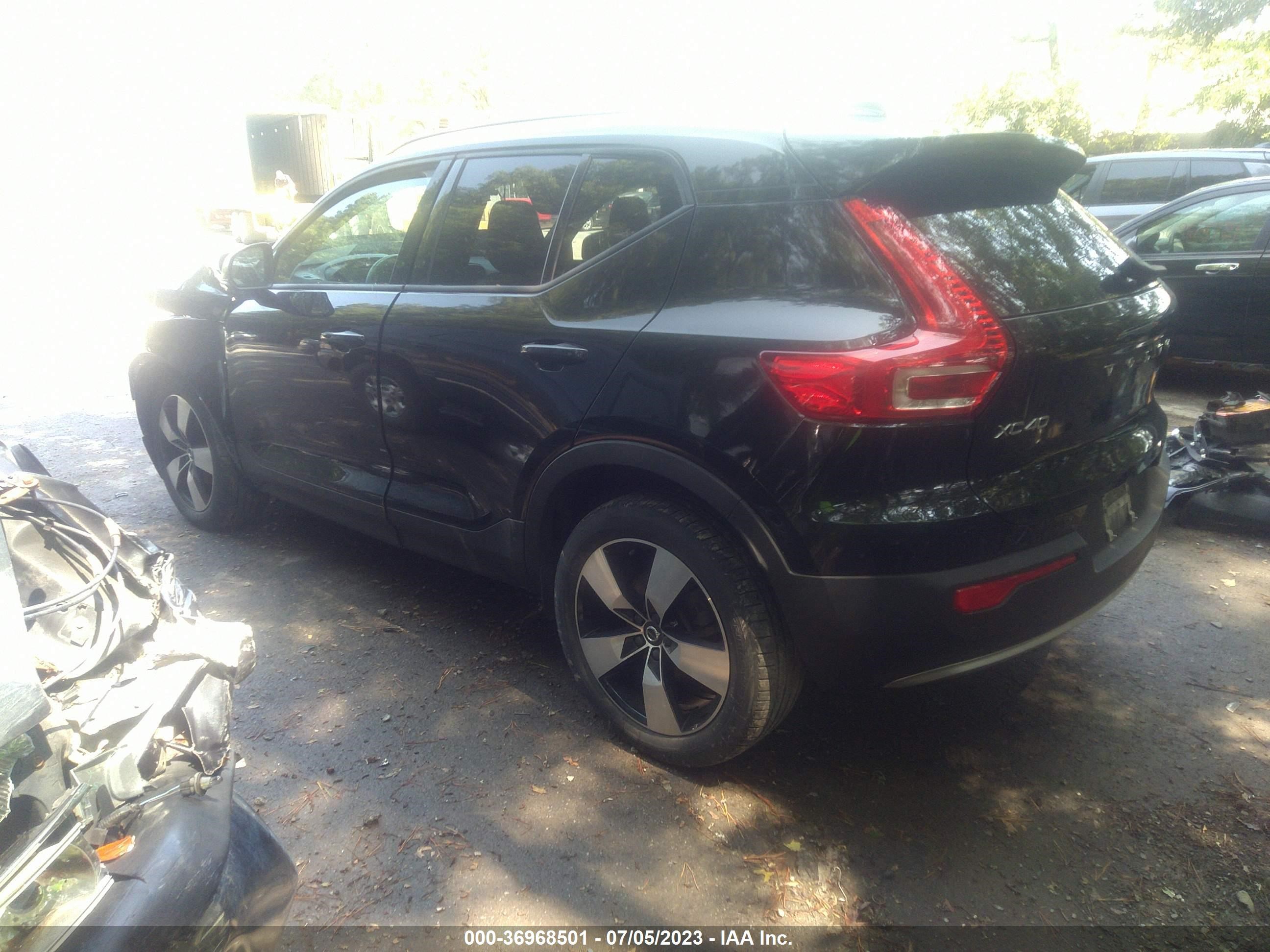 Photo 2 VIN: YV4162UK4L2289996 - VOLVO XC40 