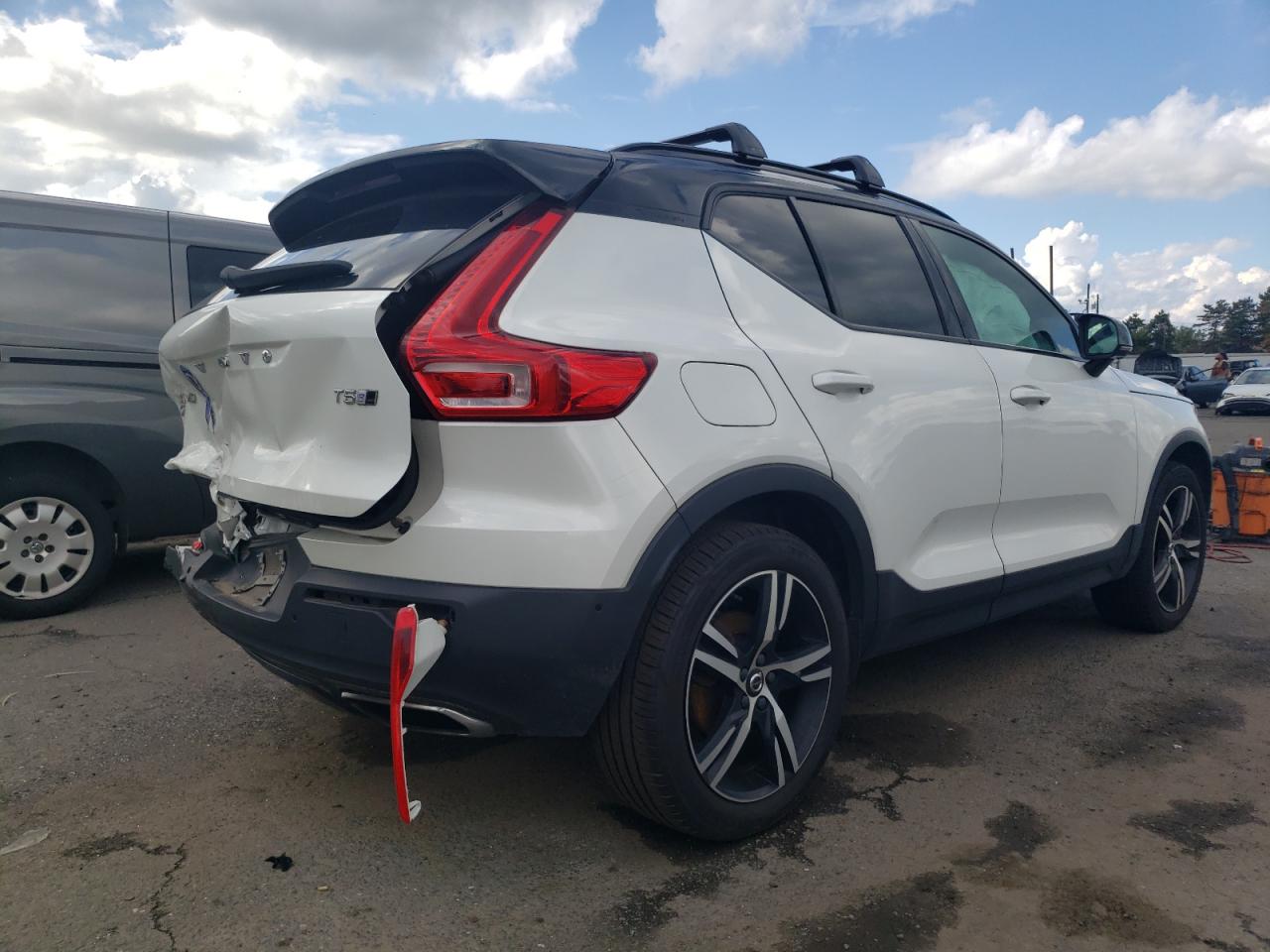 Photo 2 VIN: YV4162UM4K2147566 - VOLVO XC40 