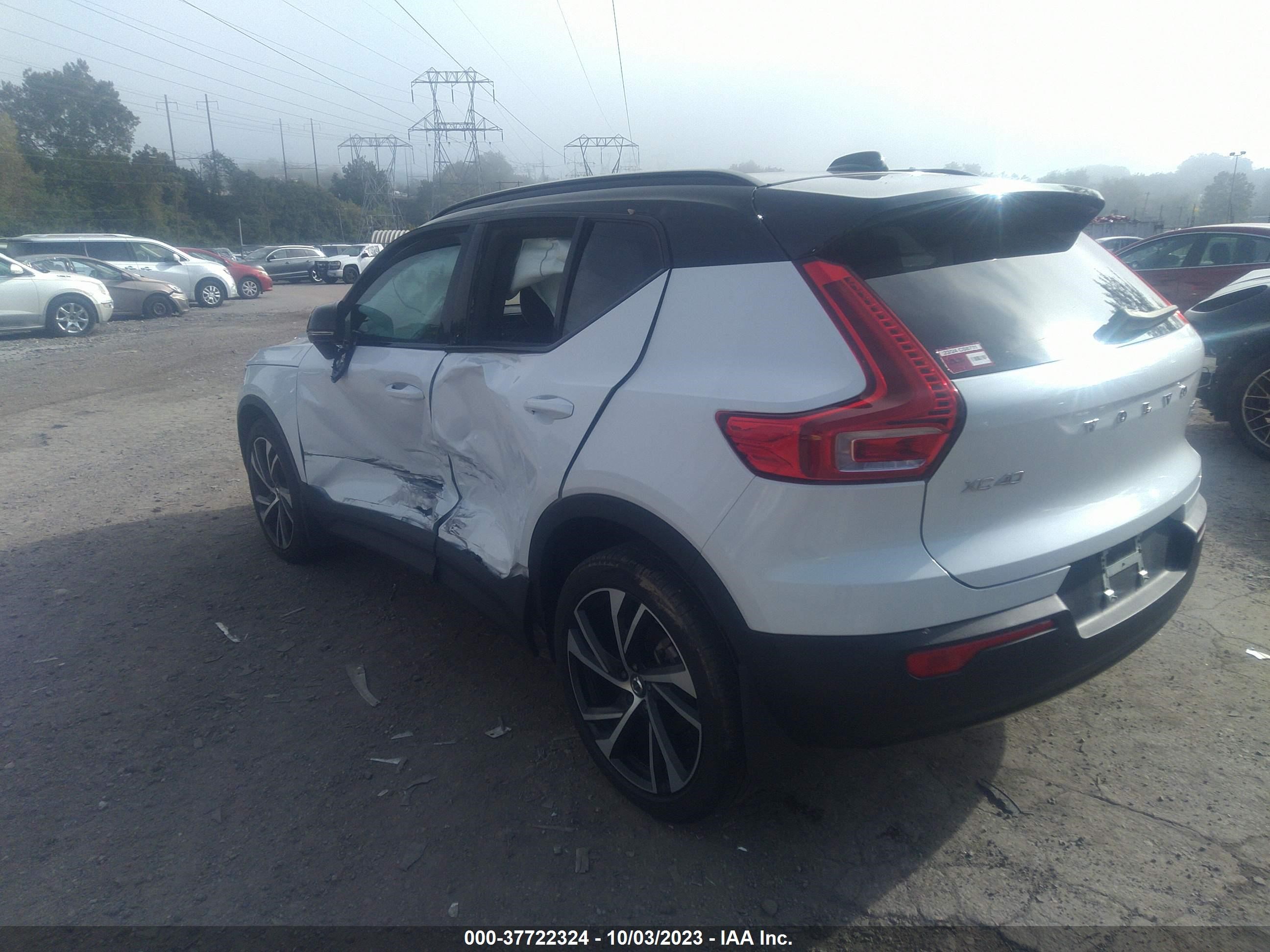 Photo 2 VIN: YV4162UM9M2401968 - VOLVO XC40 