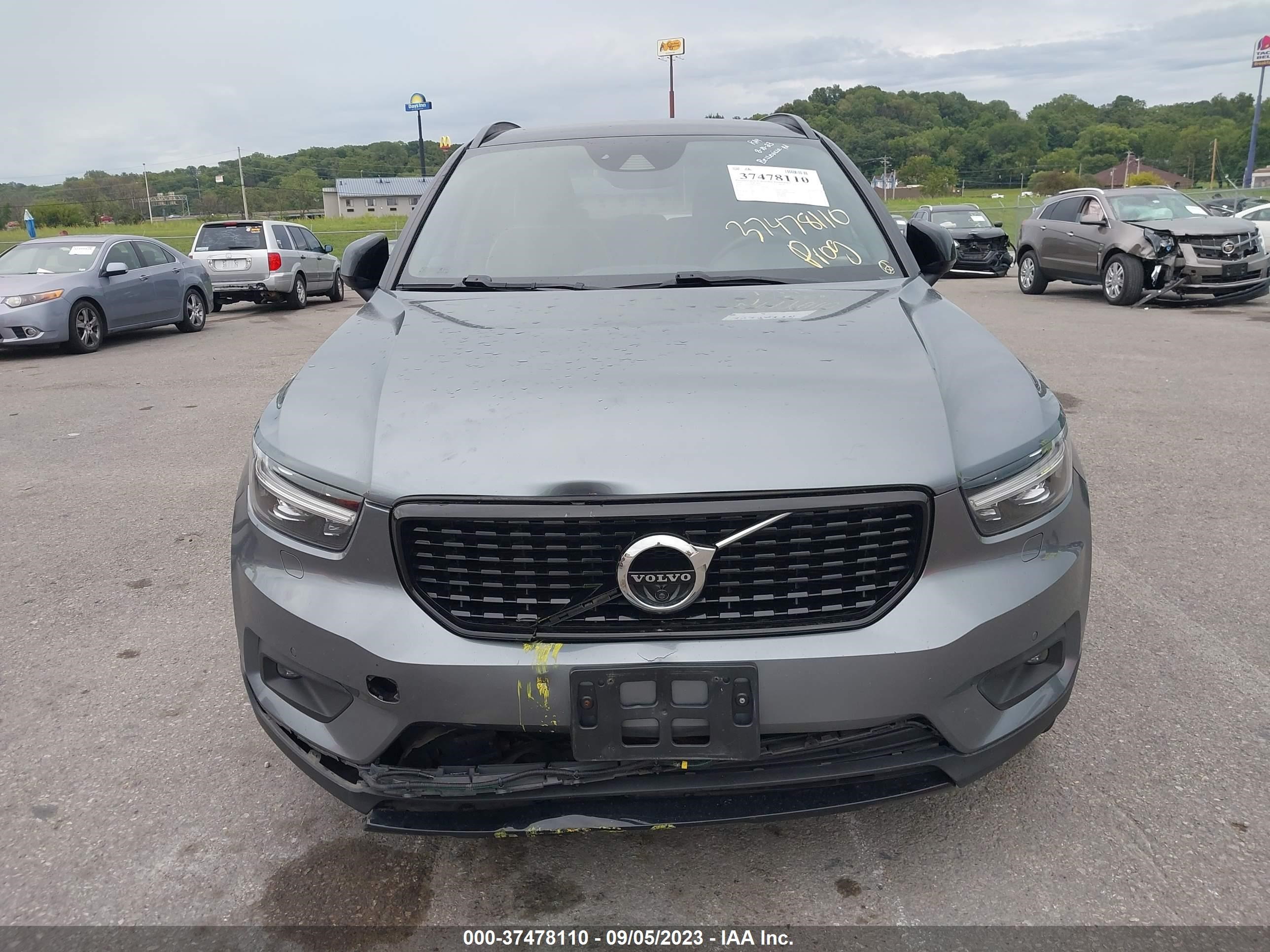 Photo 11 VIN: YV4162XZ9K2010050 - VOLVO XC40 