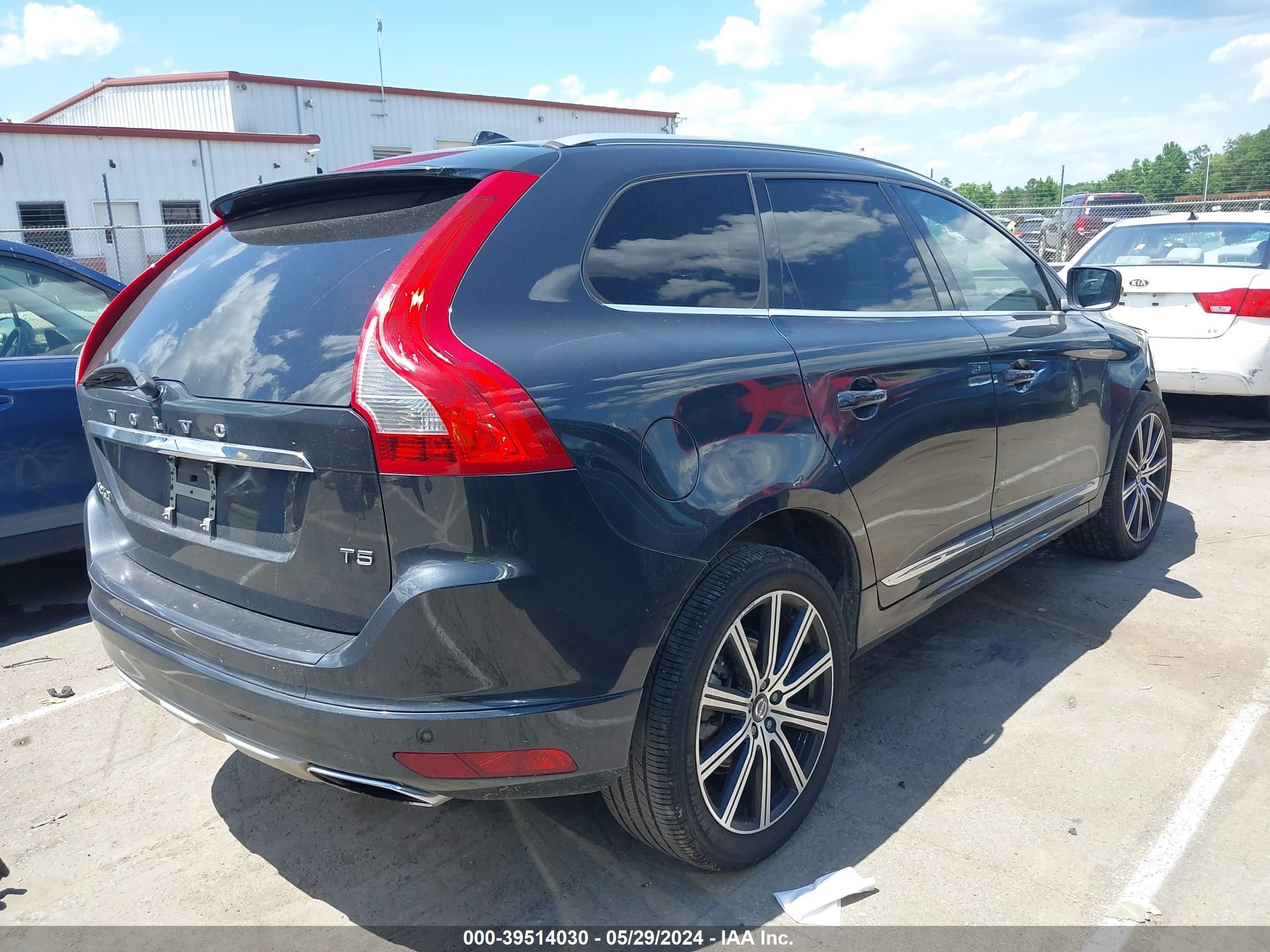 Photo 3 VIN: YV440MDK9G2849897 - VOLVO XC60 