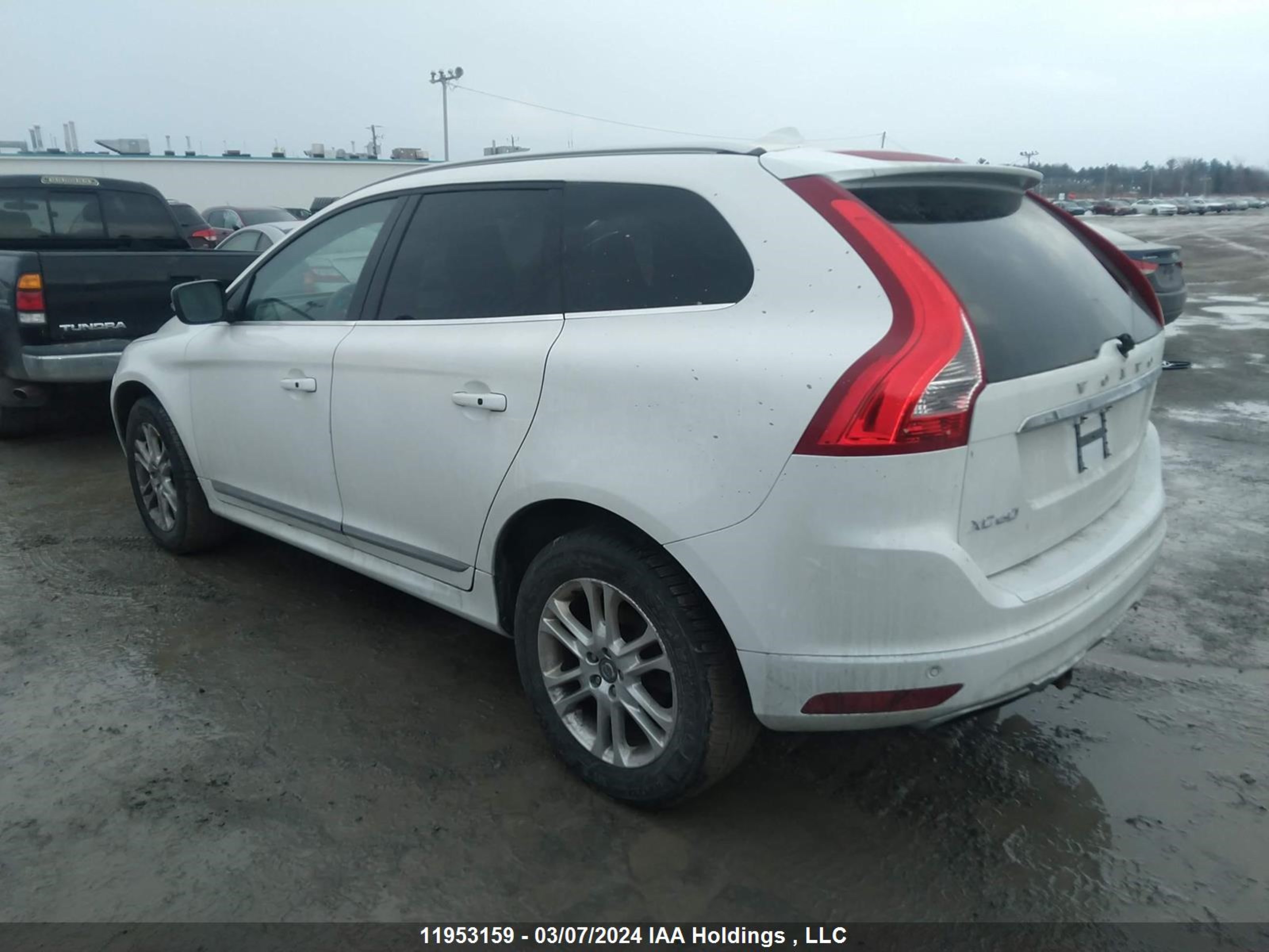 Photo 2 VIN: YV440MDL9F2648864 - VOLVO XC60 