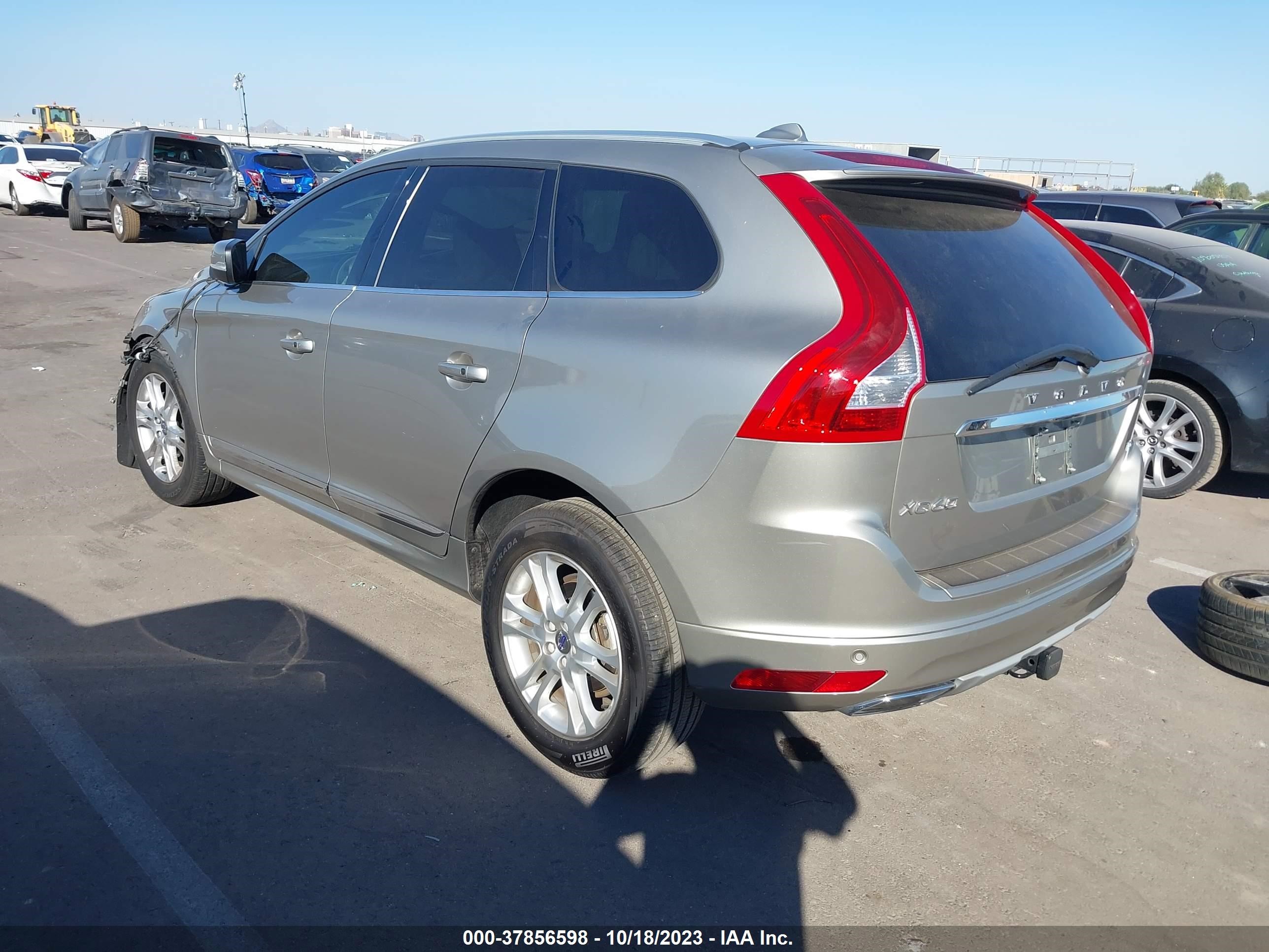 Photo 2 VIN: YV440MDM5G2822715 - VOLVO XC60 