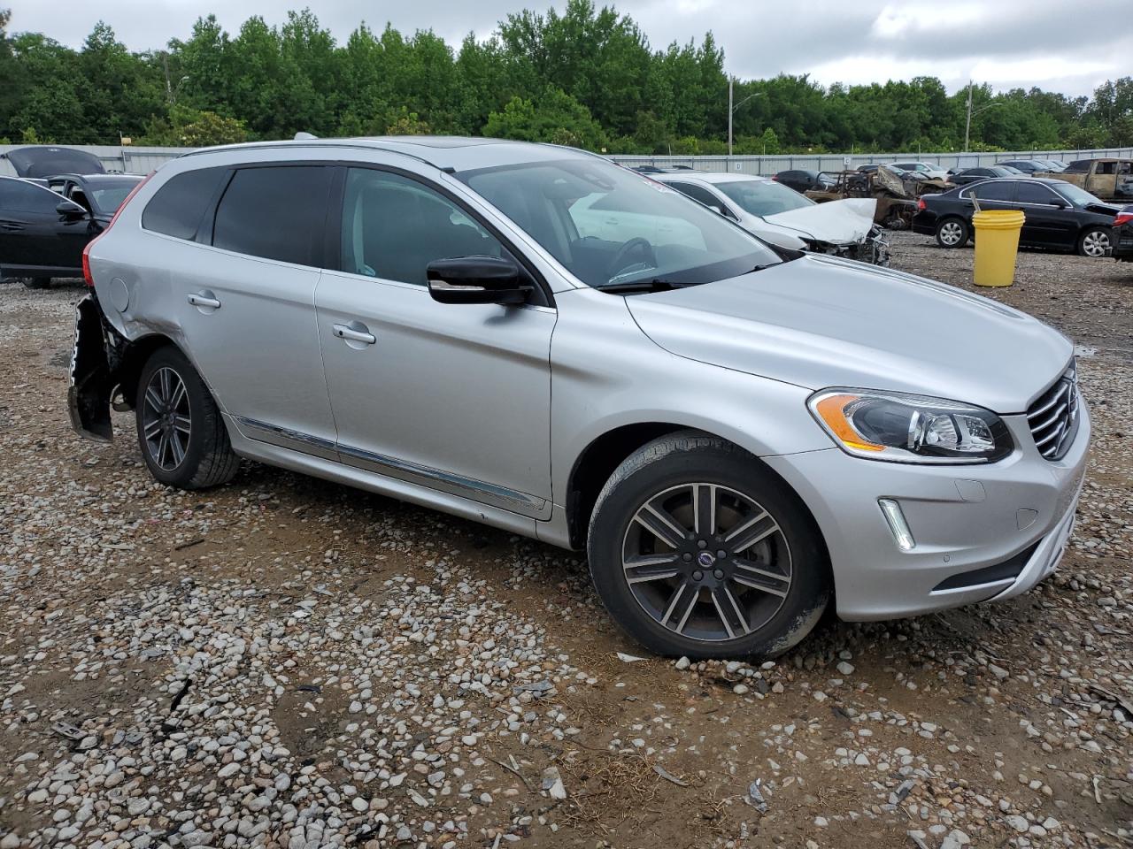 Photo 3 VIN: YV440MDR0H2215781 - VOLVO XC60 