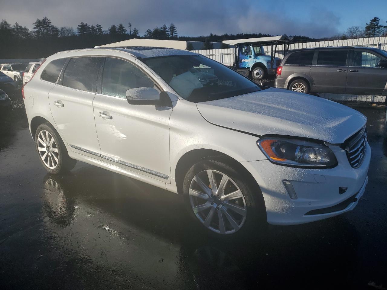 Photo 3 VIN: YV440MDU1H2081853 - VOLVO XC60 