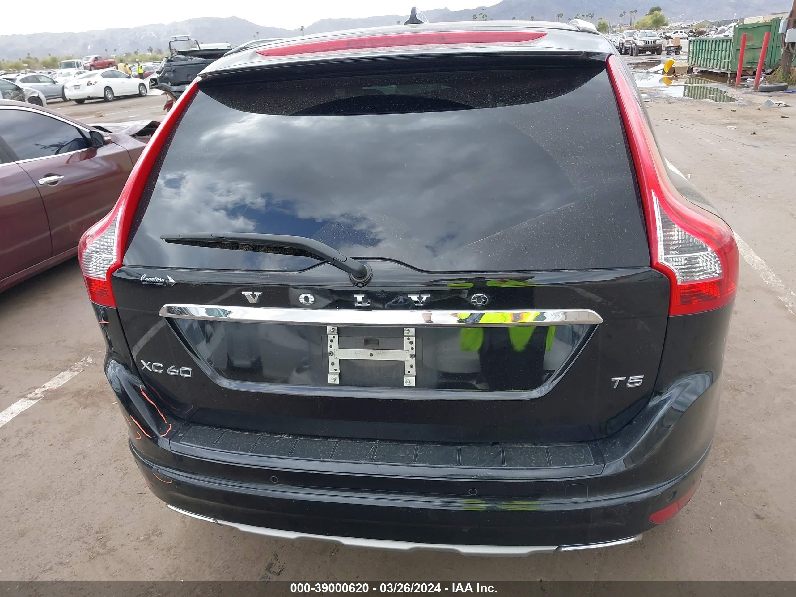 Photo 16 VIN: YV440MDU2H2121776 - VOLVO XC60 