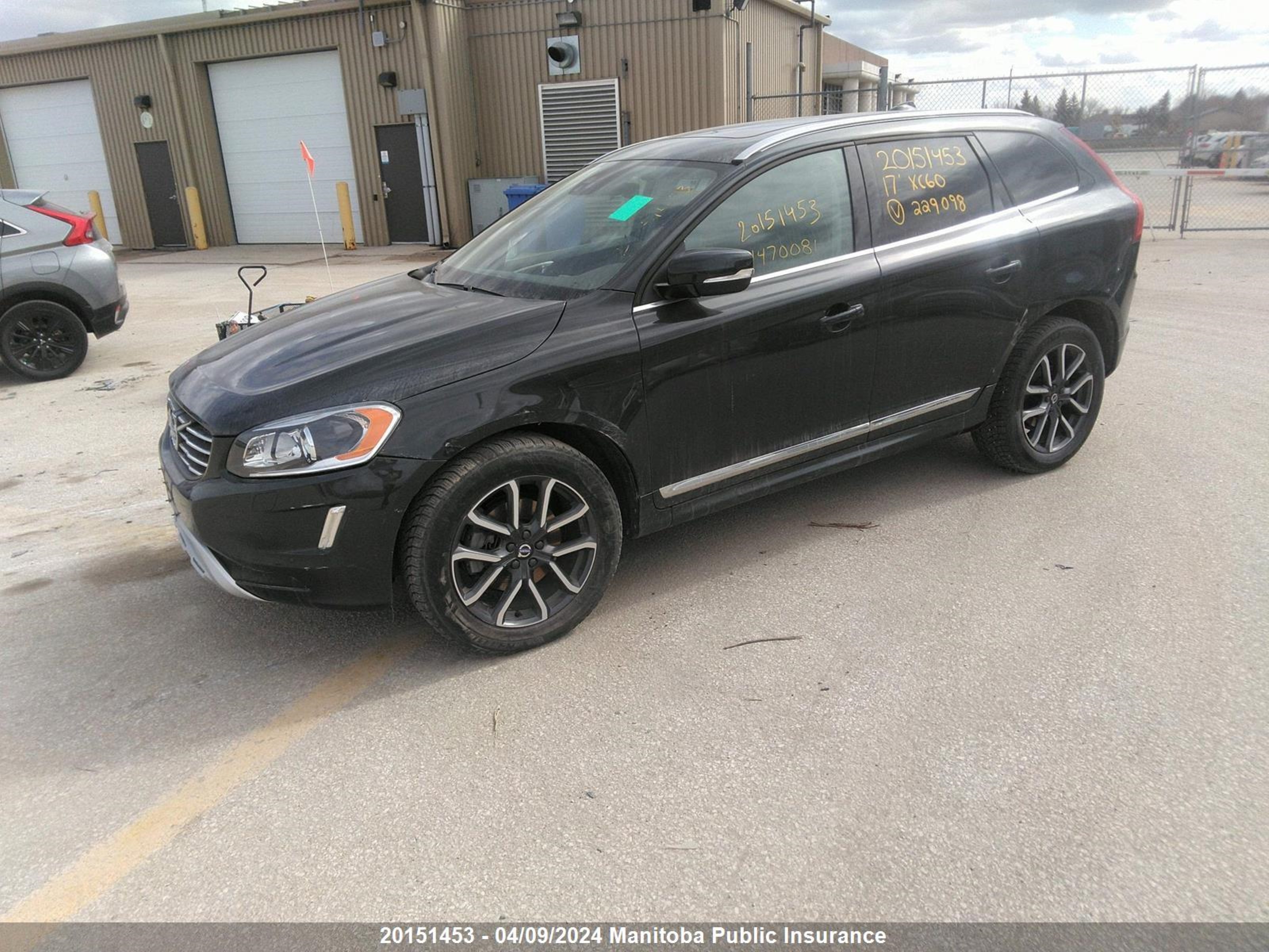 Photo 1 VIN: YV440MRKXH2229098 - VOLVO XC60 