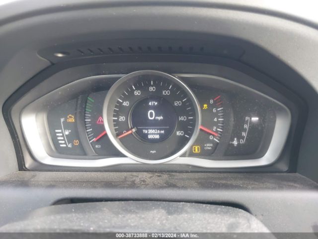 Photo 6 VIN: YV440MRU0H2000592 - VOLVO XC60 