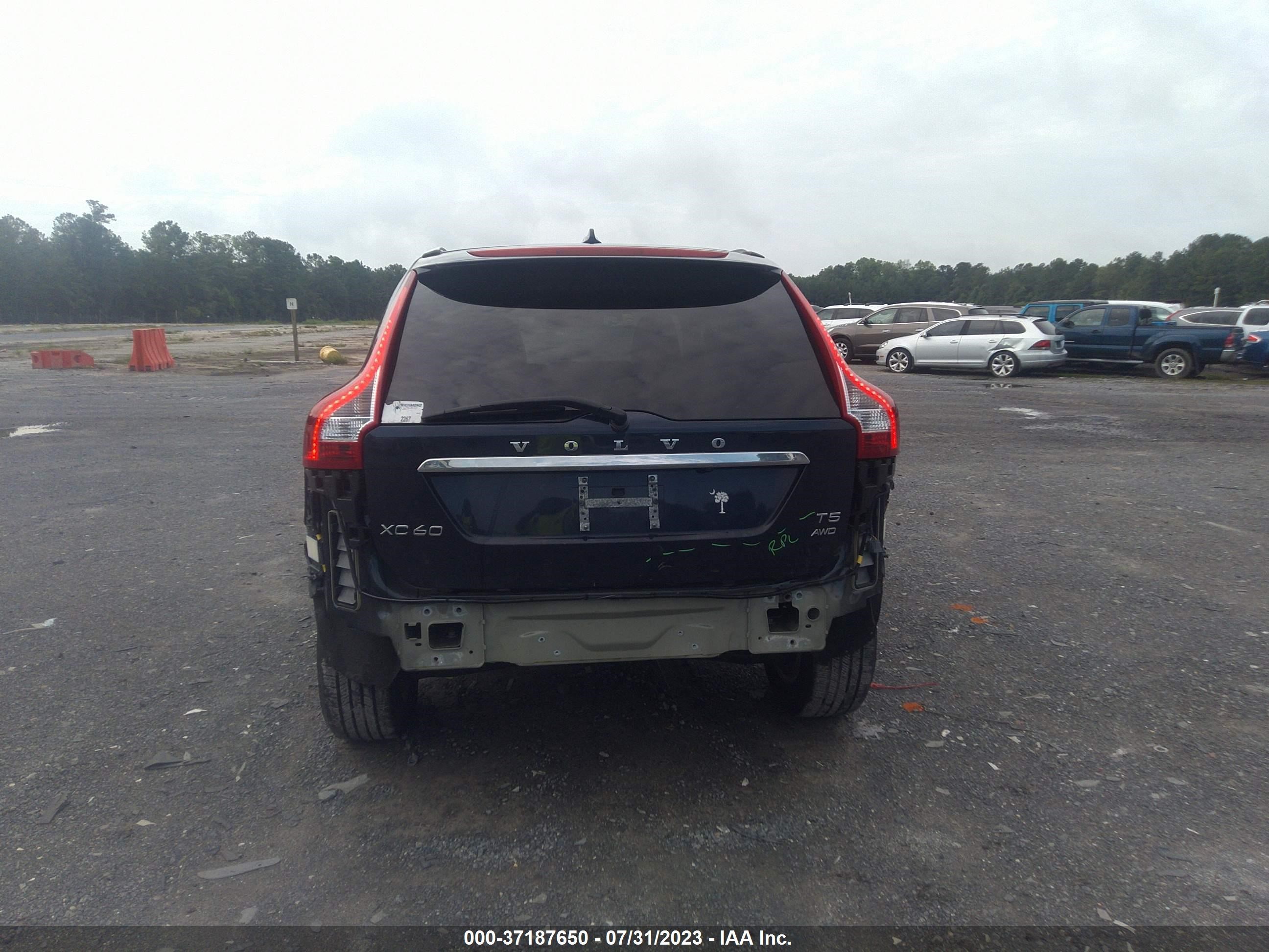 Photo 15 VIN: YV440MRU6H2131171 - VOLVO XC60 