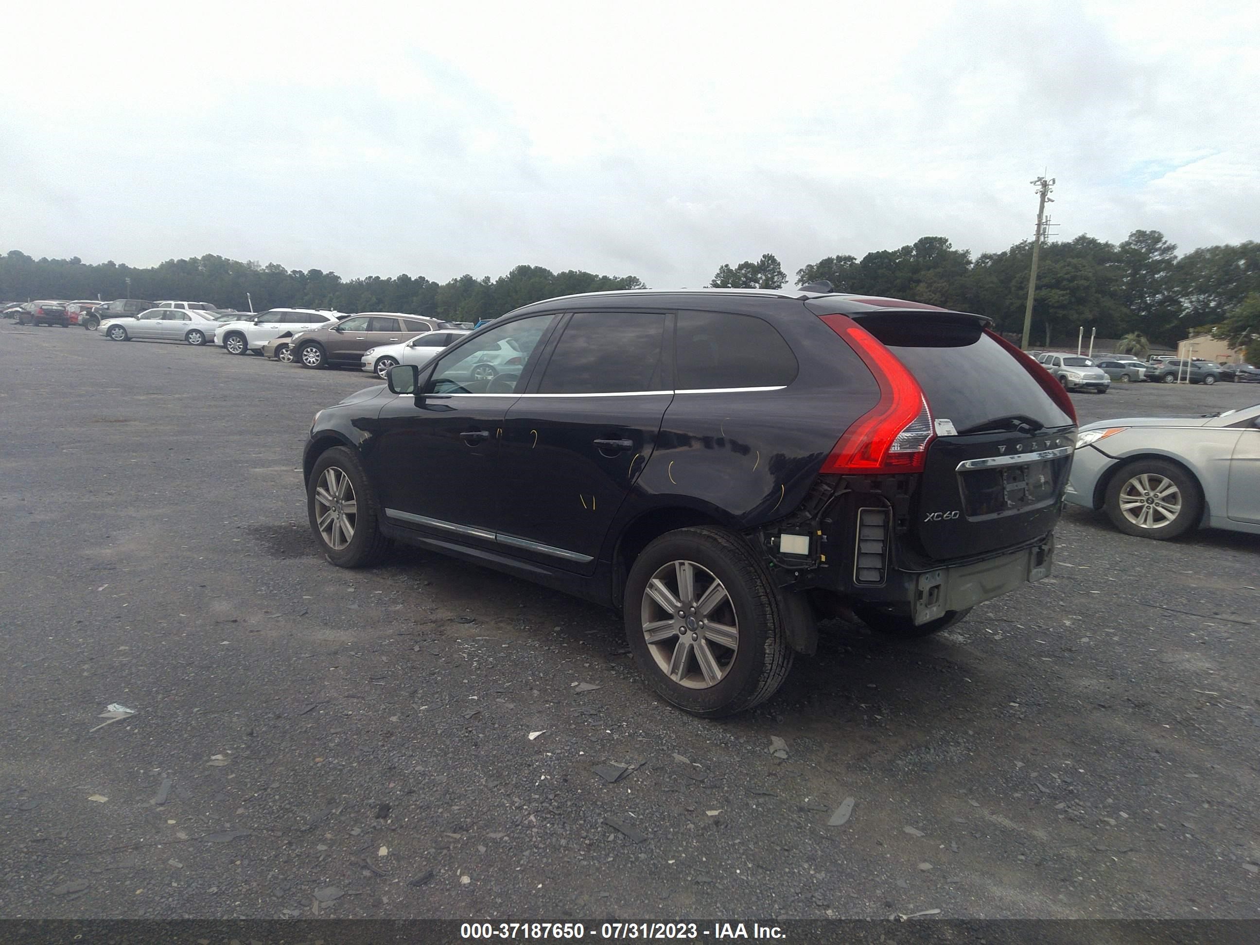 Photo 2 VIN: YV440MRU6H2131171 - VOLVO XC60 