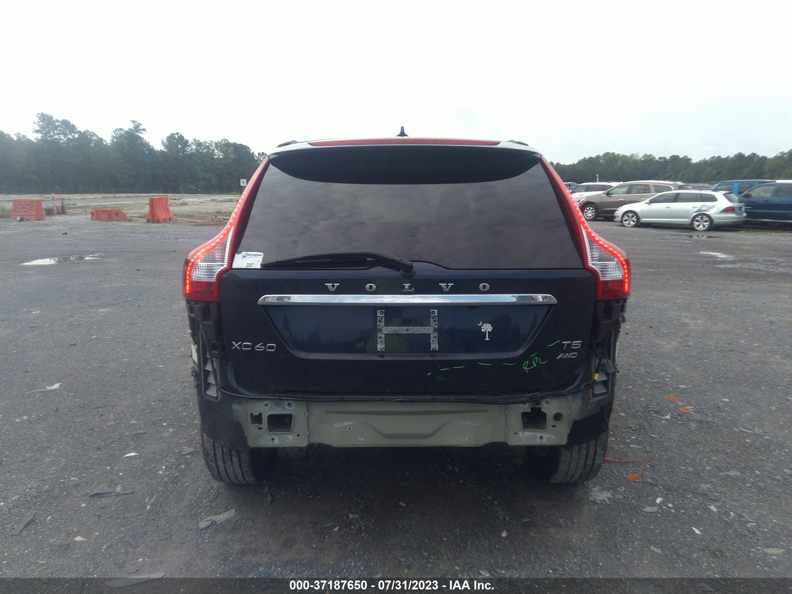 Photo 5 VIN: YV440MRU6H2131171 - VOLVO XC60 