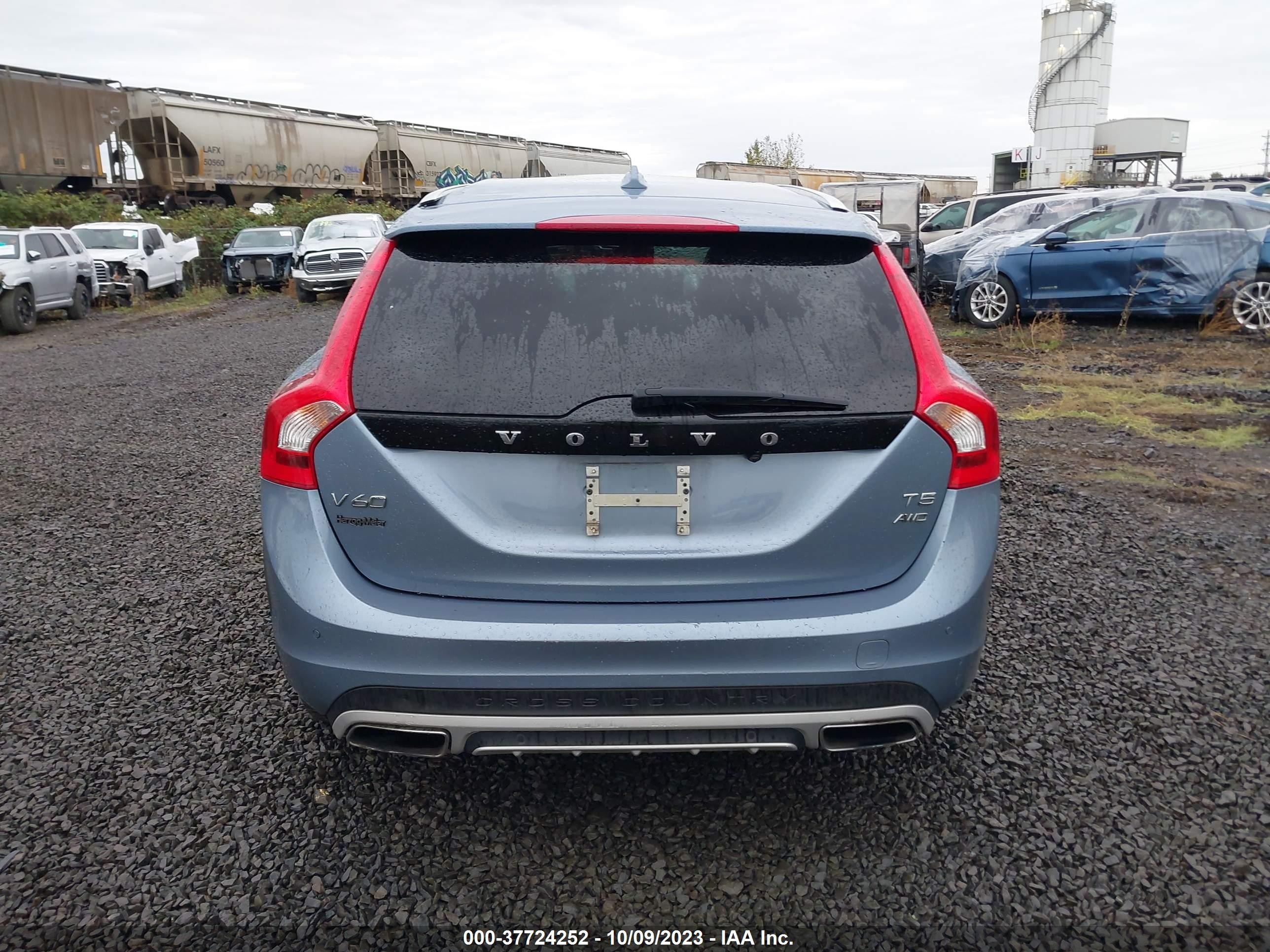 Photo 16 VIN: YV440MWK1J2046070 - VOLVO V60 CROSS COUNTRY 