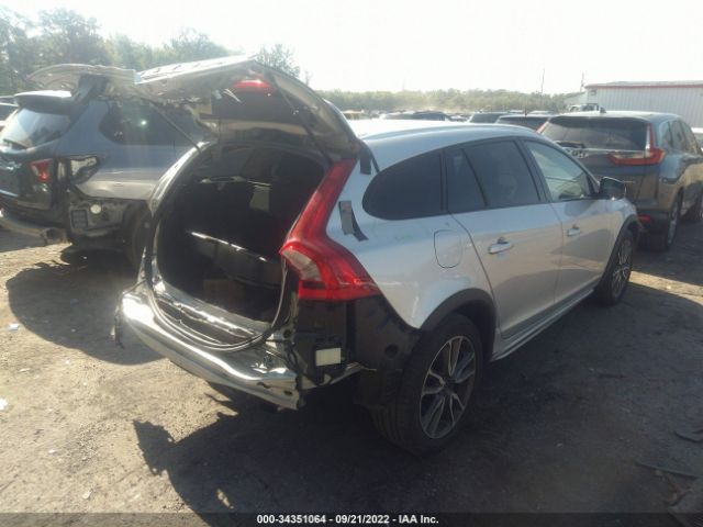 Photo 3 VIN: YV440MWK3J2043476 - VOLVO V60 CROSS COUNTRY 