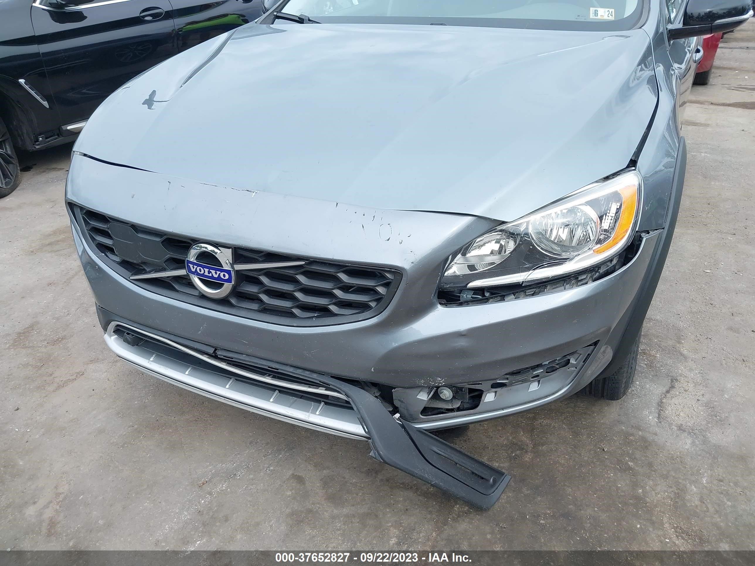 Photo 5 VIN: YV440MWK4H1041199 - VOLVO V60 CROSS COUNTRY 