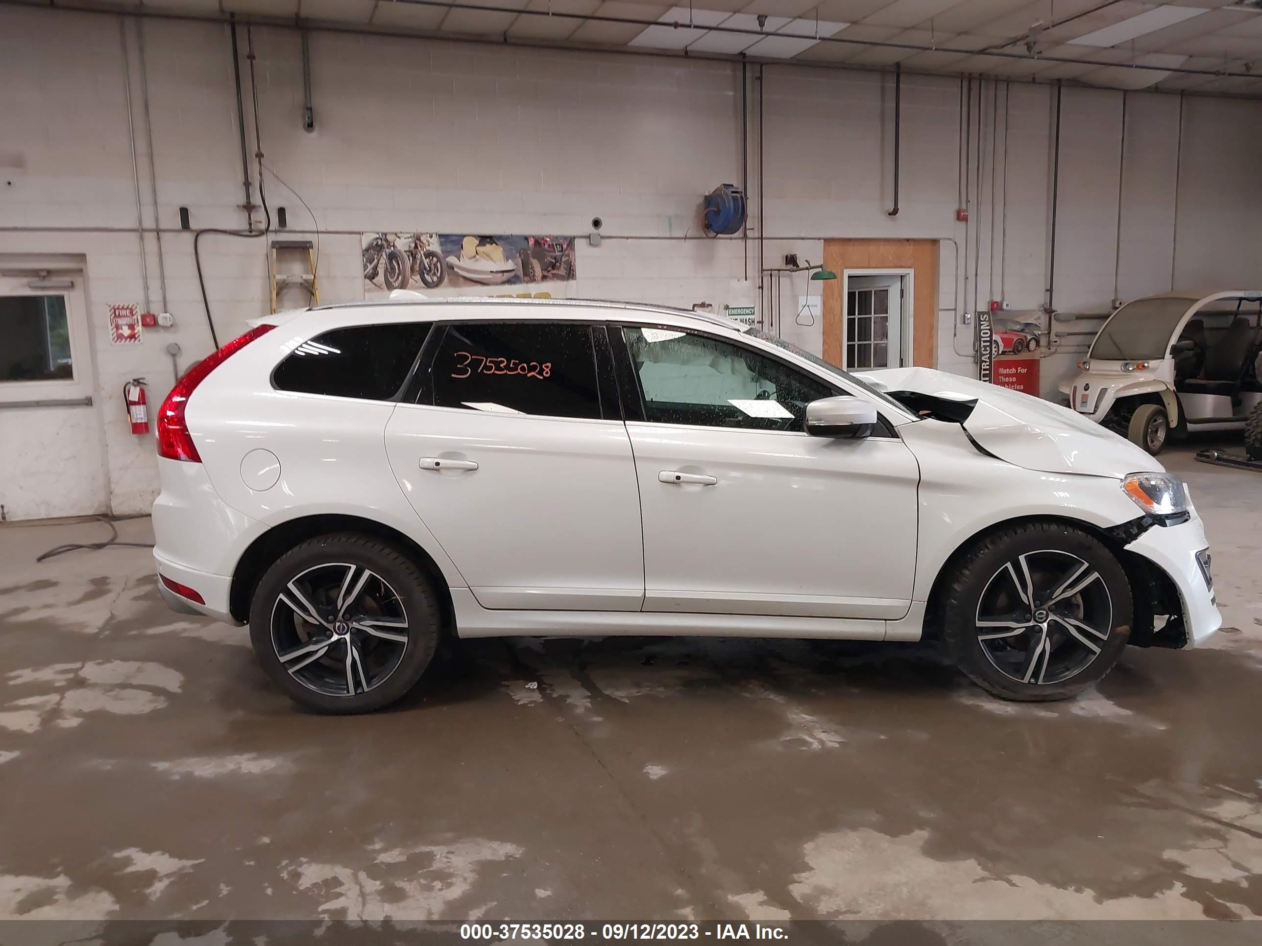 Photo 13 VIN: YV449MRS0H2222067 - VOLVO XC60 