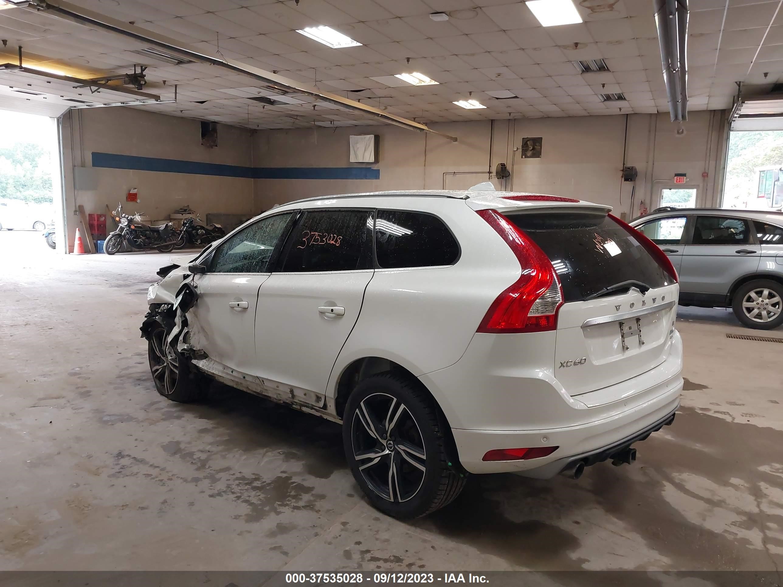 Photo 2 VIN: YV449MRS0H2222067 - VOLVO XC60 