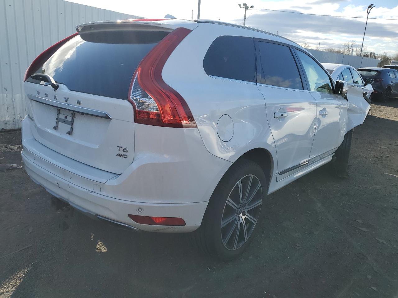 Photo 2 VIN: YV449MRUXH2006230 - VOLVO XC60 