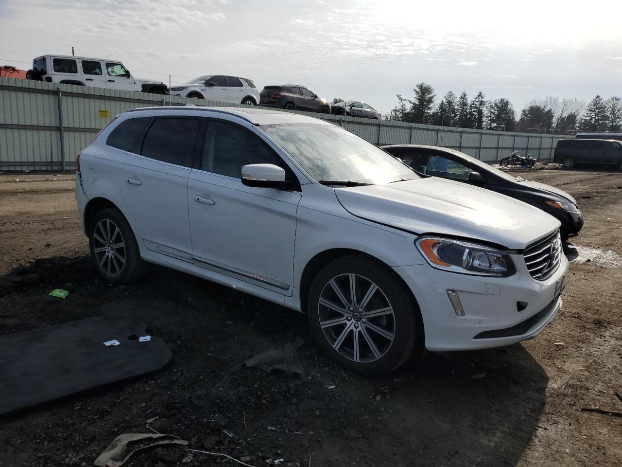 Photo 3 VIN: YV449MRUXH2173168 - VOLVO XC60 