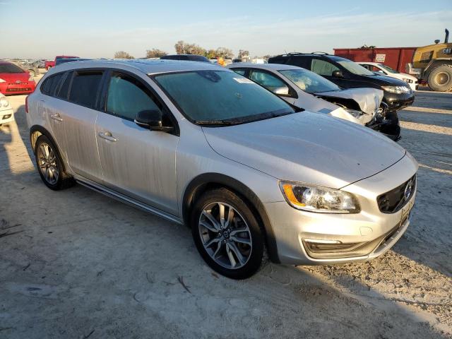 Photo 3 VIN: YV4612HK0G1003412 - VOLVO V60 CROSS 