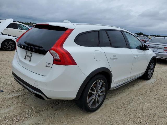 Photo 2 VIN: YV4612HK3F1002060 - VOLVO V60 CROSS 