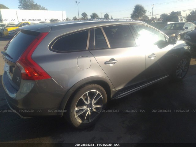 Photo 3 VIN: YV4612HK5G1008931 - VOLVO V60 CROSS COUNTRY 