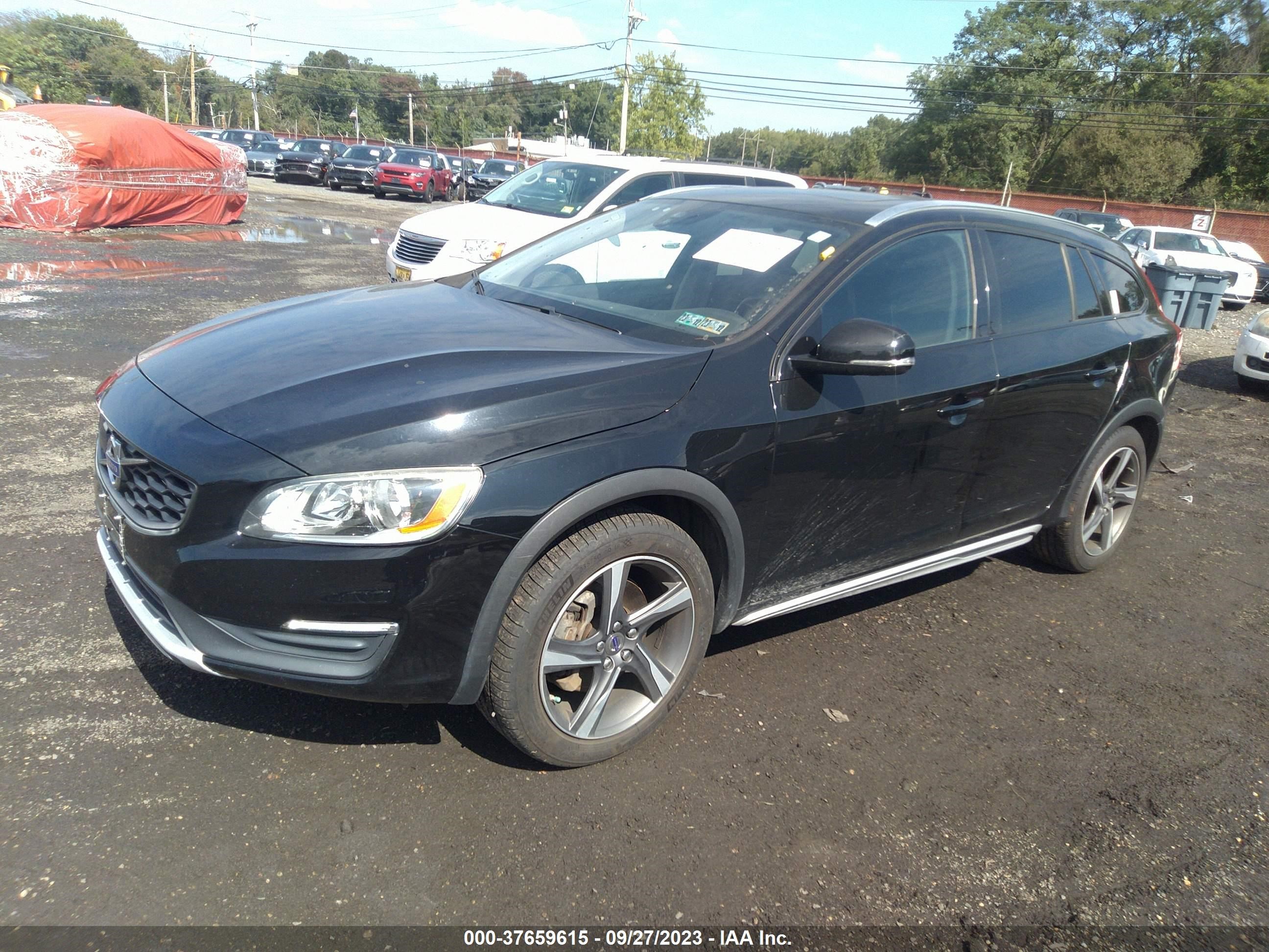 Photo 1 VIN: YV4612HK7G1003035 - VOLVO V60 CROSS COUNTRY 