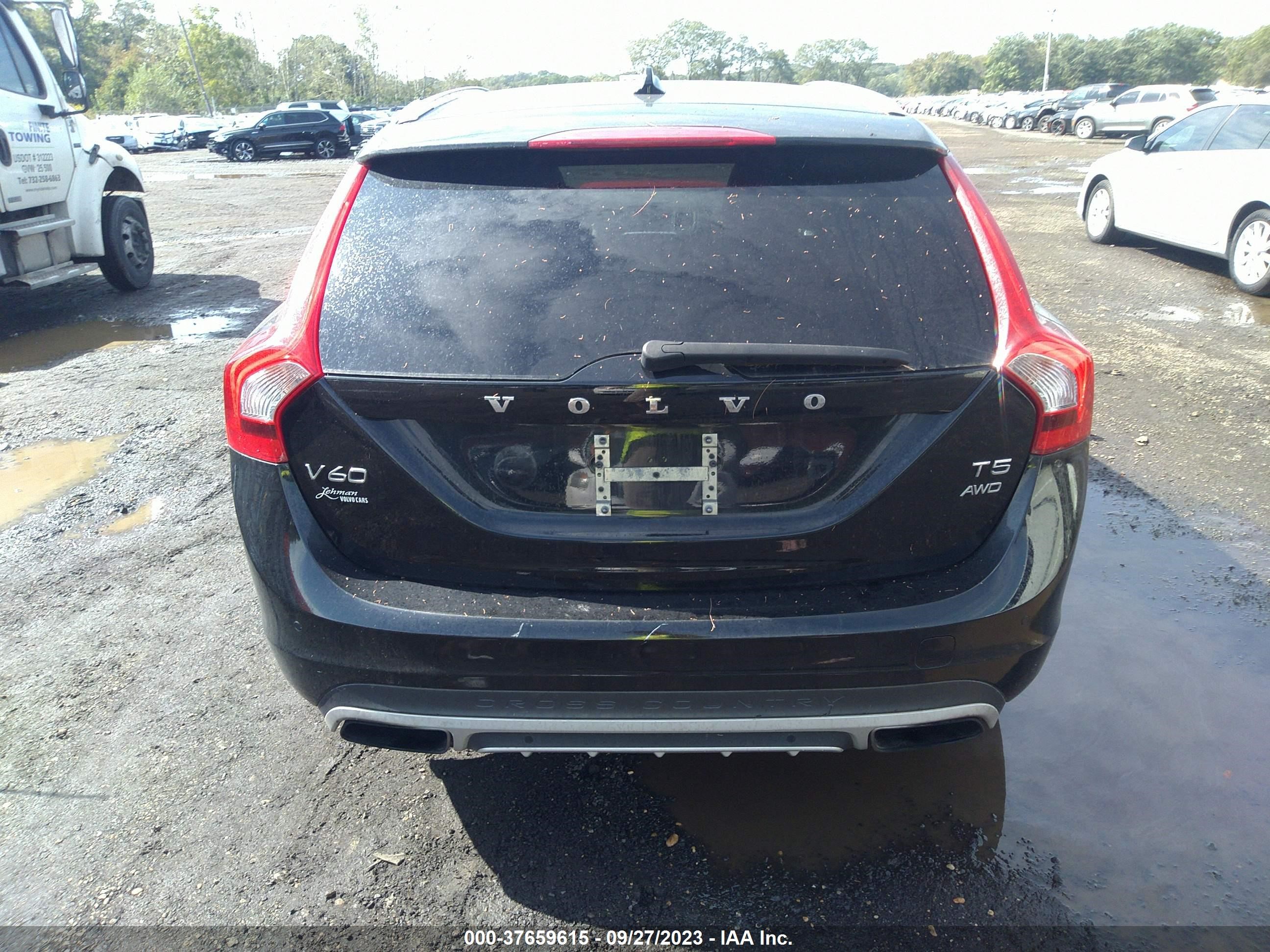 Photo 15 VIN: YV4612HK7G1003035 - VOLVO V60 CROSS COUNTRY 