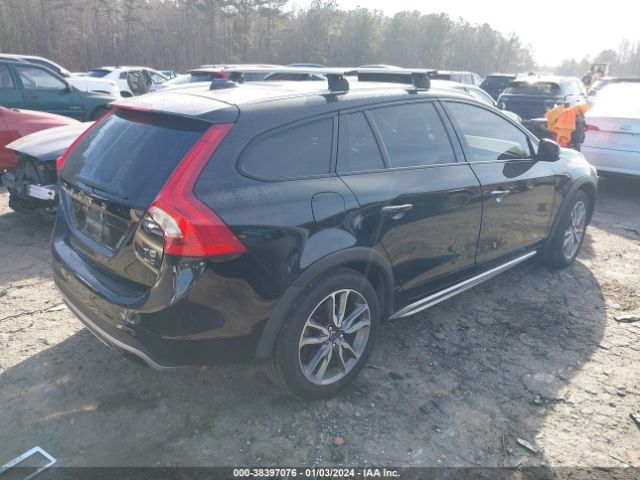 Photo 3 VIN: YV4612HK7G1012737 - VOLVO V60 CROSS COUNTRY 