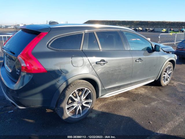 Photo 3 VIN: YV4612HK8F1001258 - VOLVO V60 CROSS COUNTRY 