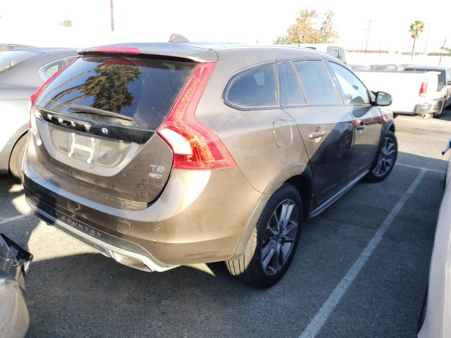 Photo 3 VIN: YV4612HK8G1010110 - VOLVO V60 CROSS 