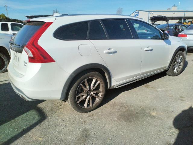 Photo 2 VIN: YV4612HK8G1019518 - VOLVO V60 CROSS 