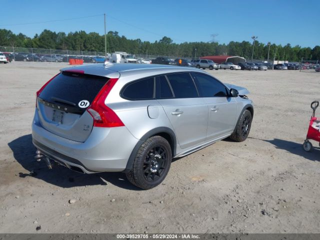 Photo 3 VIN: YV4612HKXF1000516 - VOLVO V60CC 