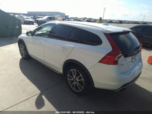 Photo 2 VIN: YV4612HM3F1001623 - VOLVO V60 CROSS COUNTRY 