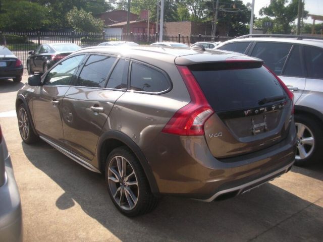 Photo 2 VIN: YV4612HM6F1001941 - VOLVO V60 