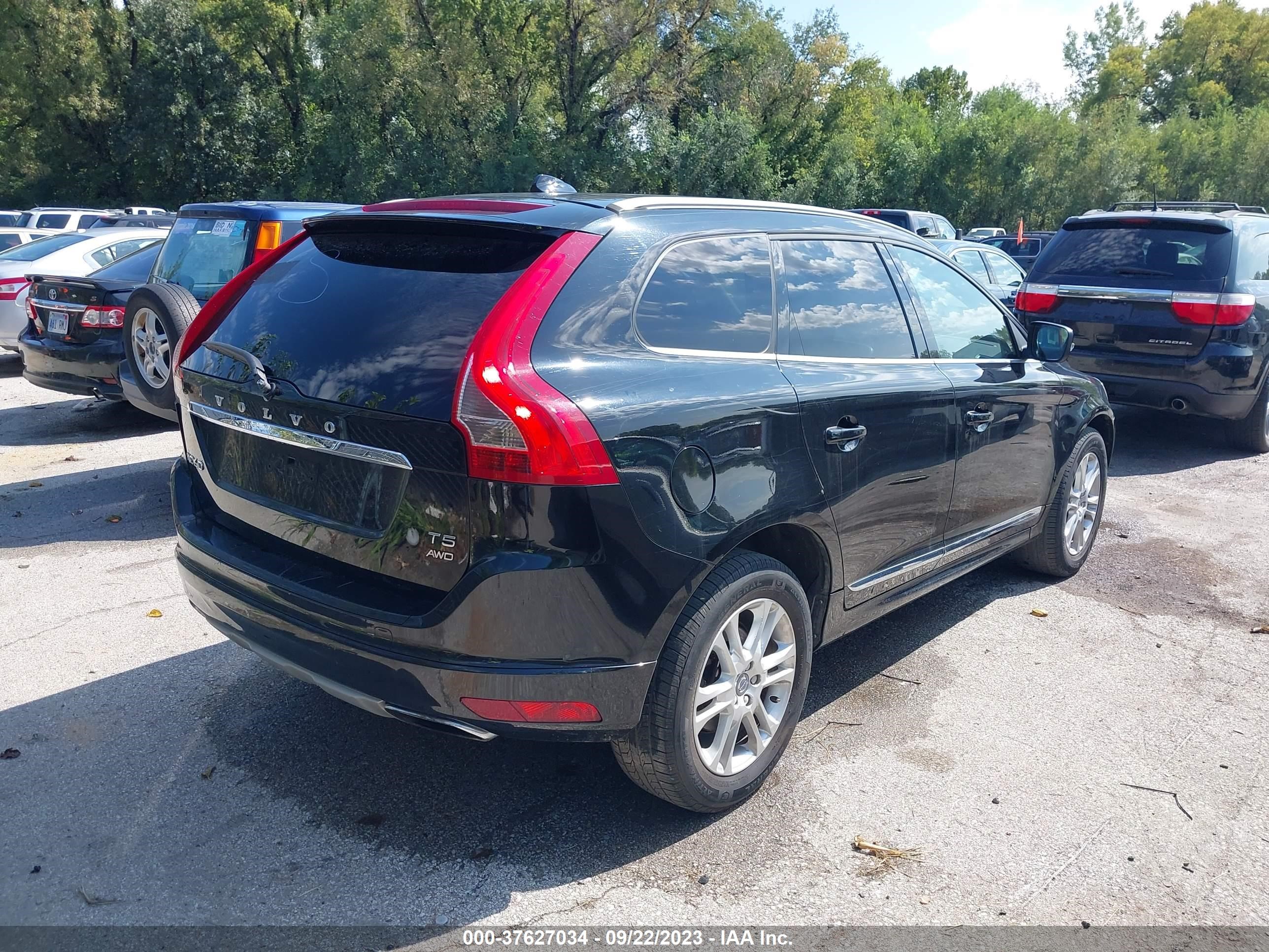 Photo 3 VIN: YV4612RKXG2782648 - VOLVO XC60 