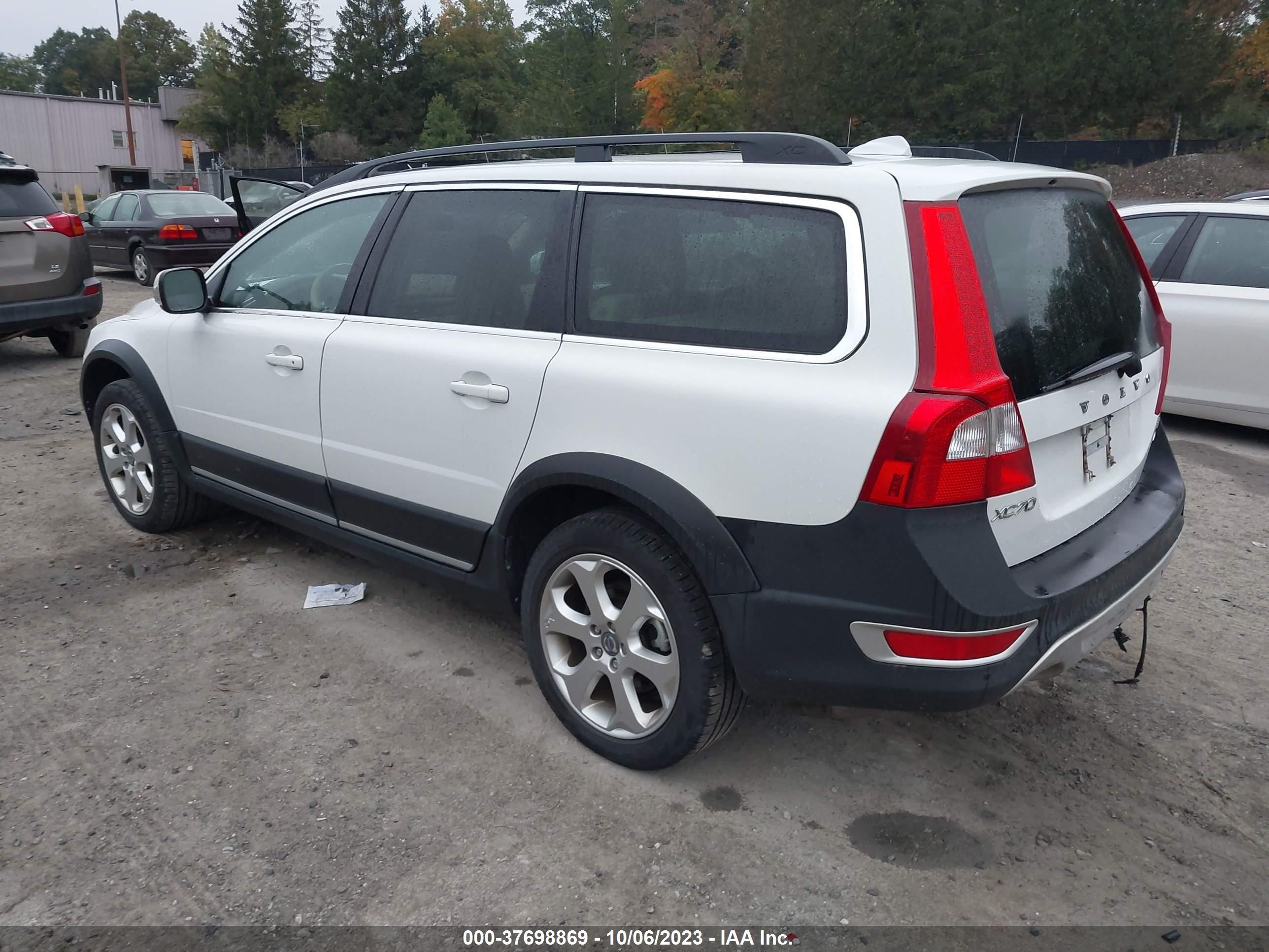 Photo 2 VIN: YV4902BZ5B1111555 - VOLVO XC70 