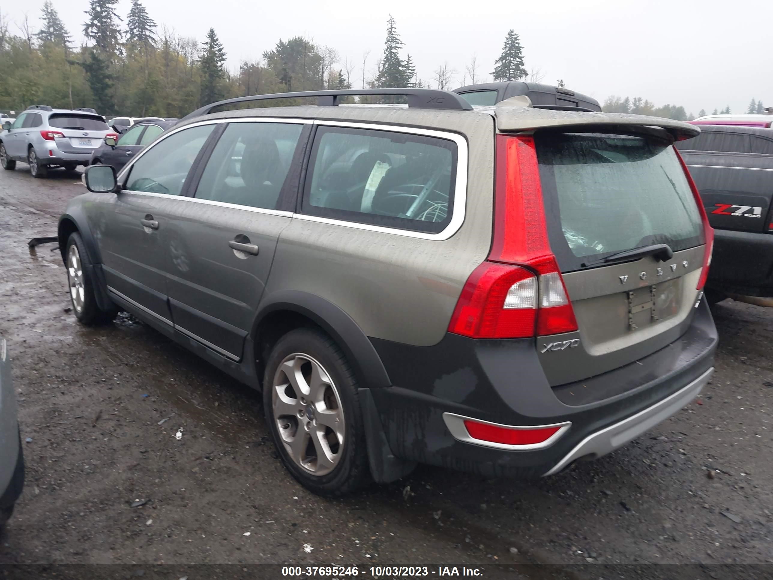 Photo 2 VIN: YV4902BZXB1102351 - VOLVO XC70 