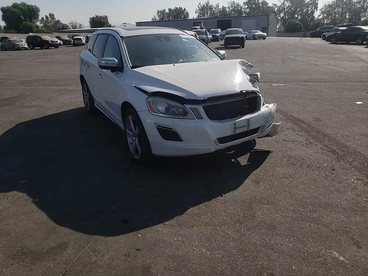 Photo 10 VIN: YV4902DZ5C2297364 - VOLVO XC60 T6 