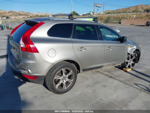 Photo 3 VIN: YV4902DZ8C2257019 - VOLVO XC60 