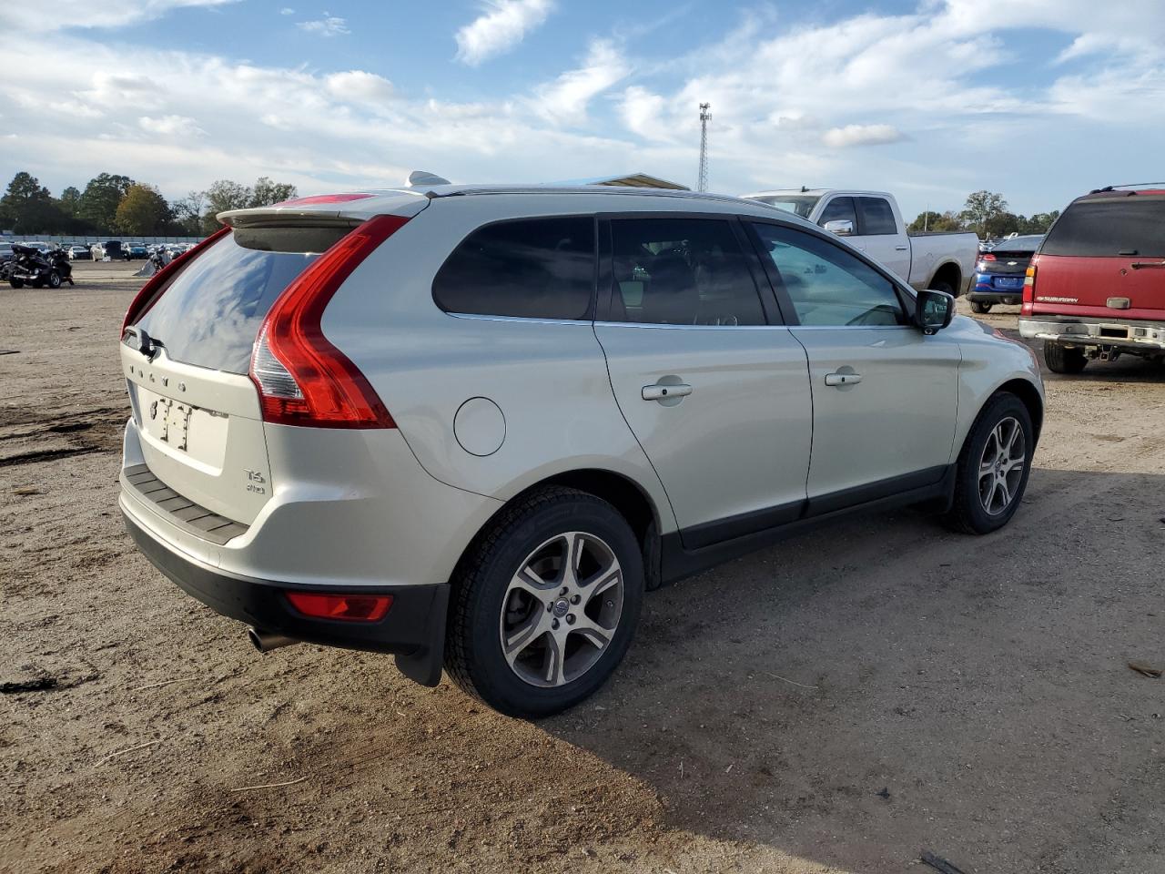 Photo 2 VIN: YV4902DZ8D2401444 - VOLVO XC60 