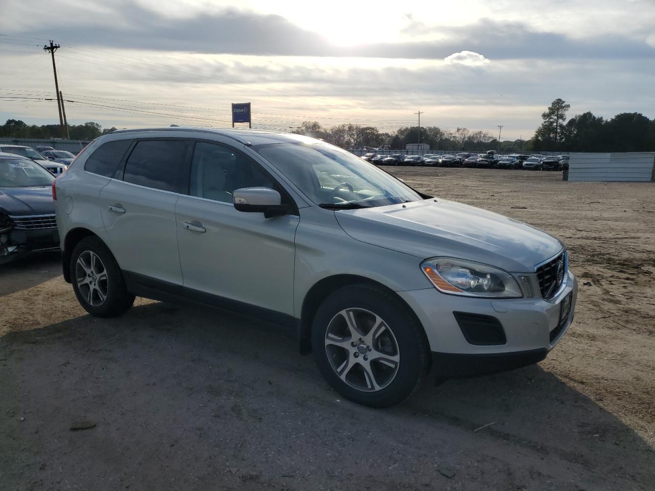 Photo 3 VIN: YV4902DZ8D2401444 - VOLVO XC60 