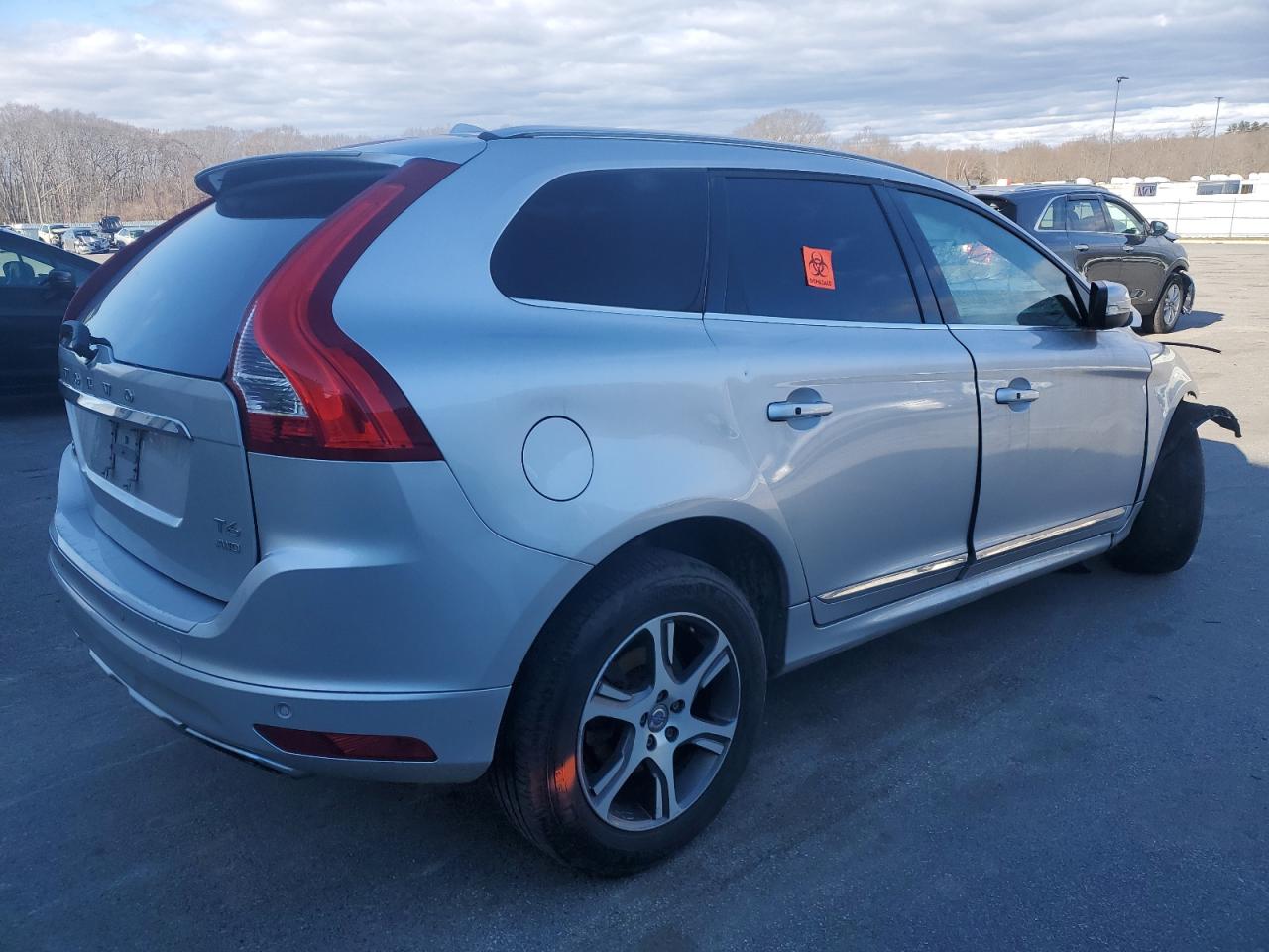 Photo 2 VIN: YV4902RK6F2720551 - VOLVO XC60 