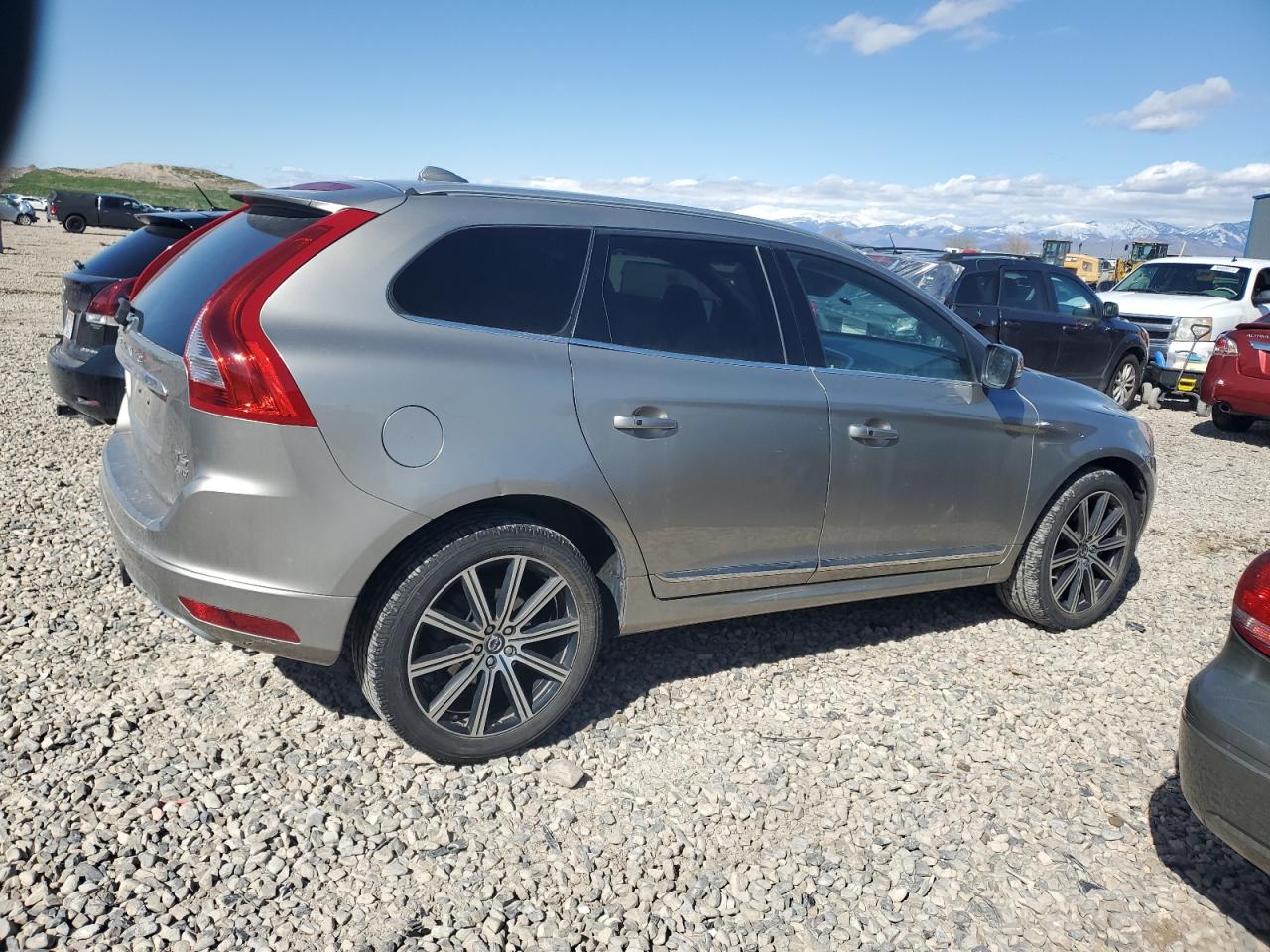 Photo 2 VIN: YV4902RK7F2635539 - VOLVO XC60 