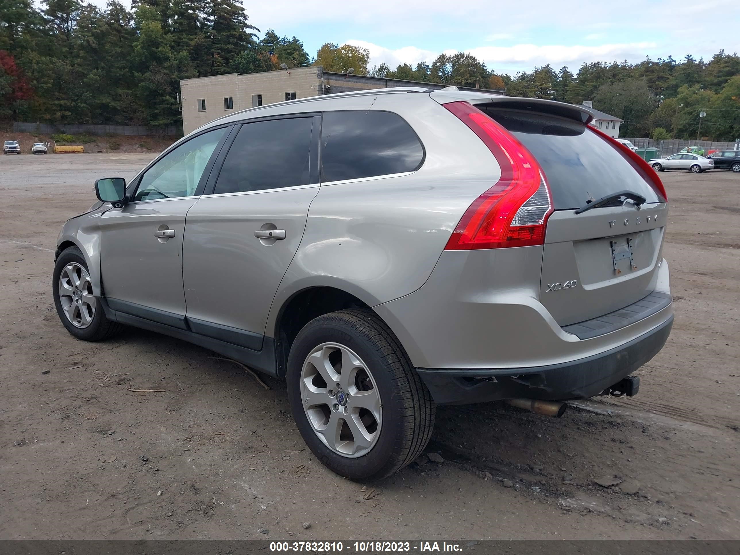 Photo 2 VIN: YV4940DZ0D2386401 - VOLVO XC60 